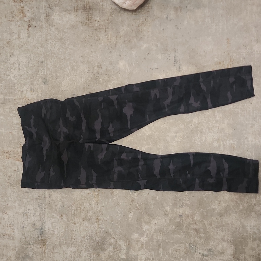 athleta camo leggings